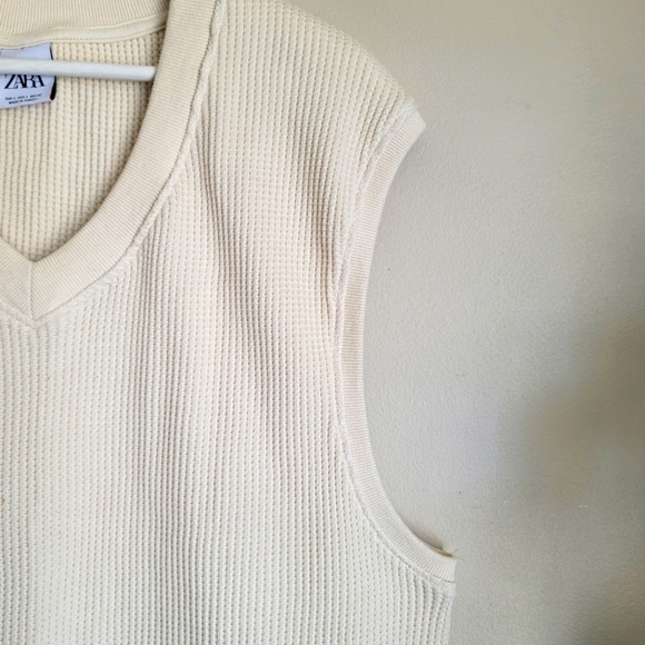 ZARA Men's Knit Sweater Vest Size Large in Beige - Picture 4 of 9